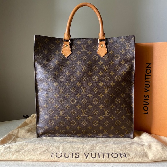 Louis Vuitton Handbags - Louis Vuitton - Sac Plat Monogram Tote